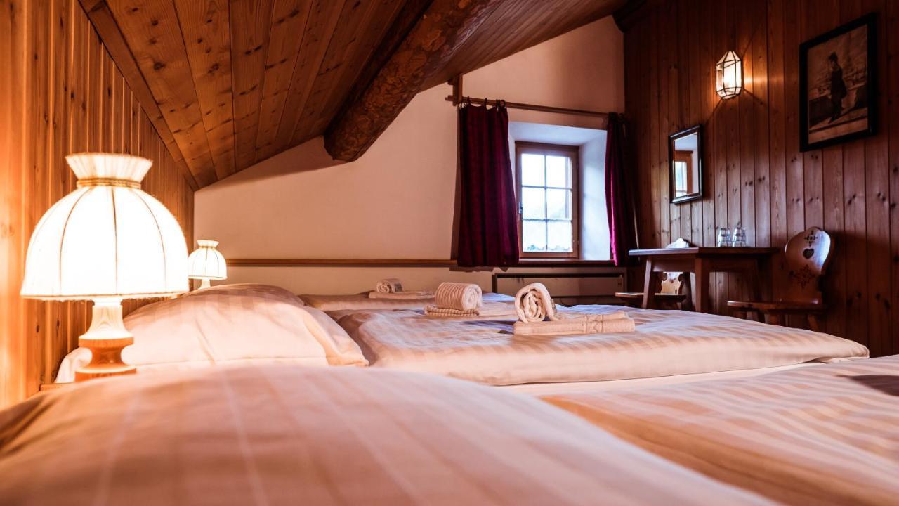 Hotel Hof Zuort Sent Exteriér fotografie