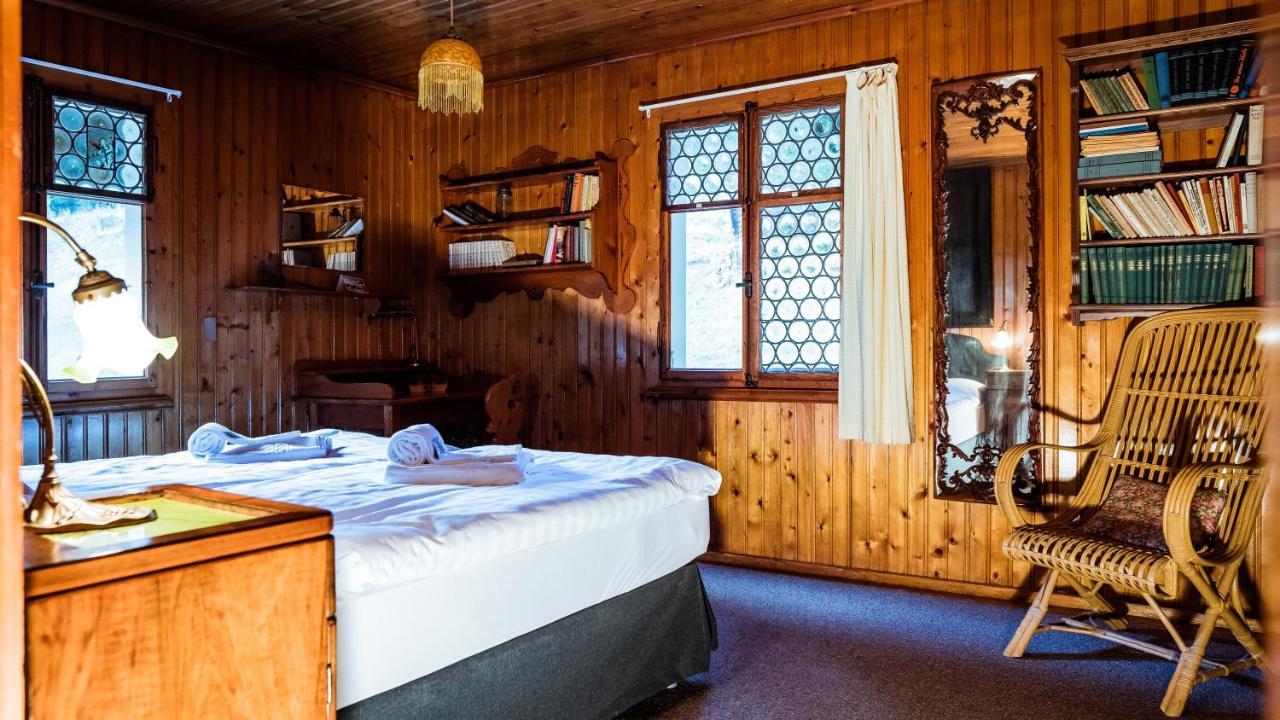 Hotel Hof Zuort Sent Exteriér fotografie